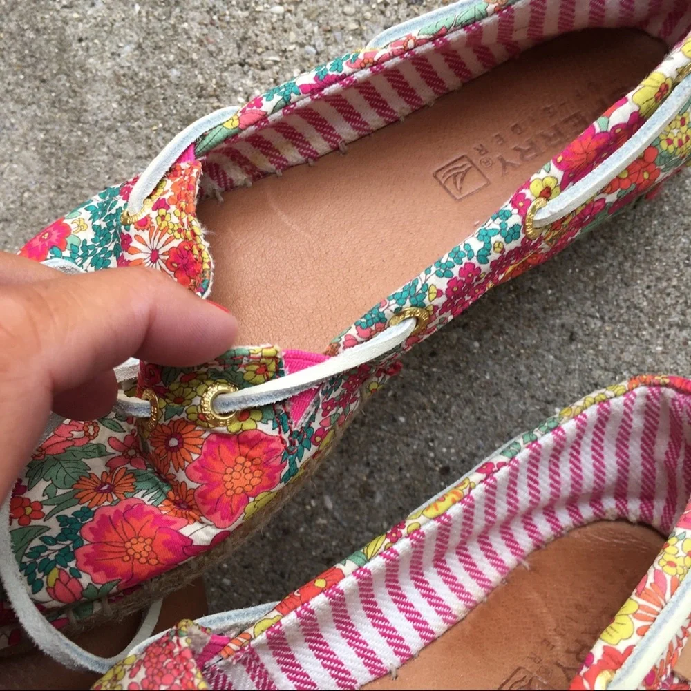 Sperry Floral Espadrilles Size 7